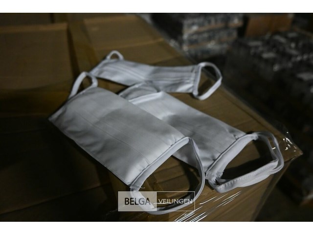 Grote partij katoenen mondmaskers - afbeelding 2 van  4