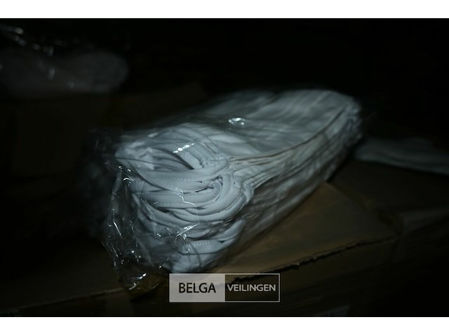 Grote partij katoenen mondmaskers - afbeelding 3 van  4