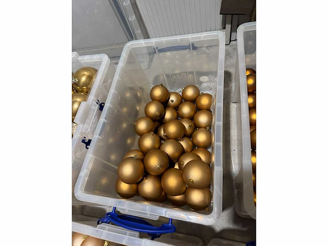 Grote partij kerstdecoratie en kerstballen in diverse uitvoeringen - afbeelding 6 van  28