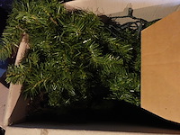 Grote partij kerstdecoratie - afbeelding 2 van  15