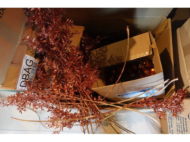 Grote partij kerstdecoratie - afbeelding 12 van  15