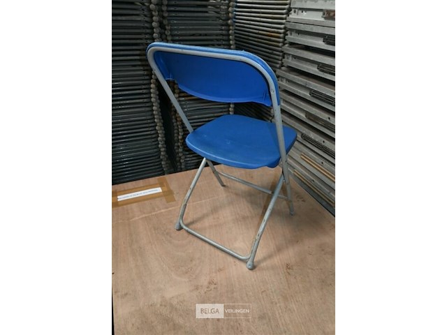 Grote partij klapstoelen - afbeelding 6 van  6
