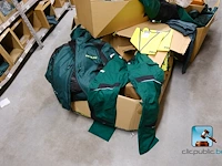 Grote partij kleding en schoenen