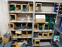 Grote partij kleding en schoenen - afbeelding 14 van  15