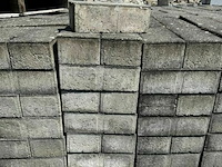 Grote partij klinkers ± 5000 stuks afm: ± 29,5 x9,5x14,5cm - afbeelding 6 van  15