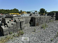Grote partij klinkers ± 5000 stuks afm: ± 29,5 x9,5x14,5cm - afbeelding 11 van  15
