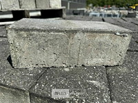 Grote partij klinkers ± 5000 stuks afm: ± 29,5 x9,5x14,5cm - afbeelding 15 van  15