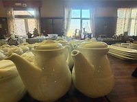 Grote partij koffie-/theekannen - afbeelding 3 van  4