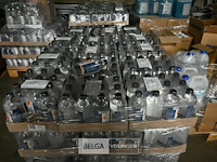 Grote partij konings handalcoholgel - afbeelding 2 van  19