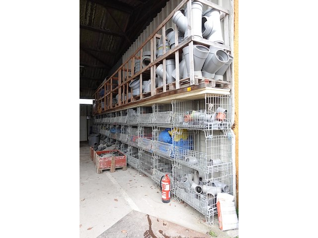 Grote partij koppelstukken - afbeelding 1 van  12