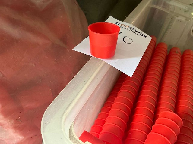 Grote partij kunststof mini-potjes - afbeelding 3 van  5