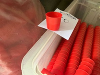 Grote partij kunststof mini-potjes - afbeelding 3 van  5
