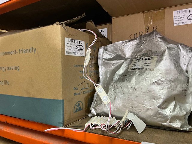 Grote partij ledstrips dkt led (60x doos) - afbeelding 7 van  27