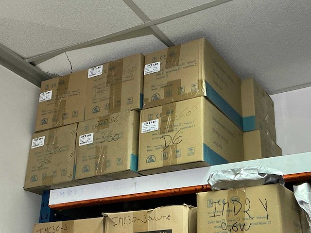 Grote partij ledstrips dkt led (60x doos) - afbeelding 12 van  27