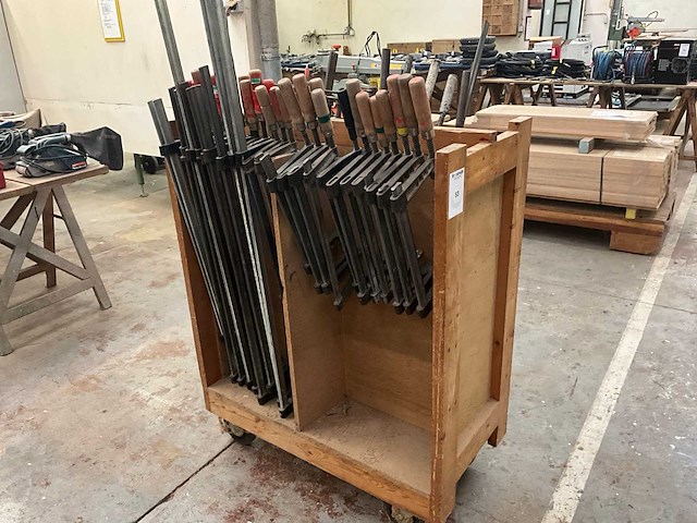 Grote partij lijmklemmen - afbeelding 1 van  4