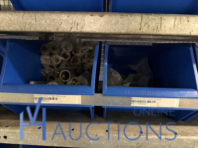 Grote partij machineonderdelen en technische voorraad - afbeelding 46 van  66