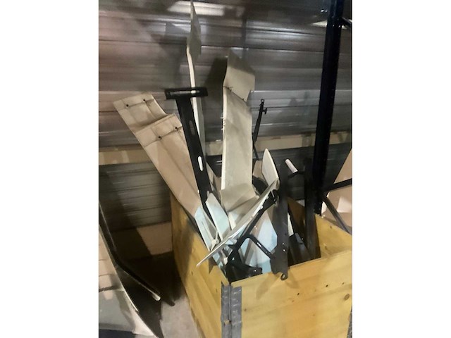 Grote partij man dakspoiler toebehoren - afbeelding 9 van  34