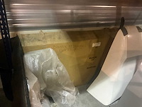 Grote partij man dakspoiler toebehoren - afbeelding 18 van  34