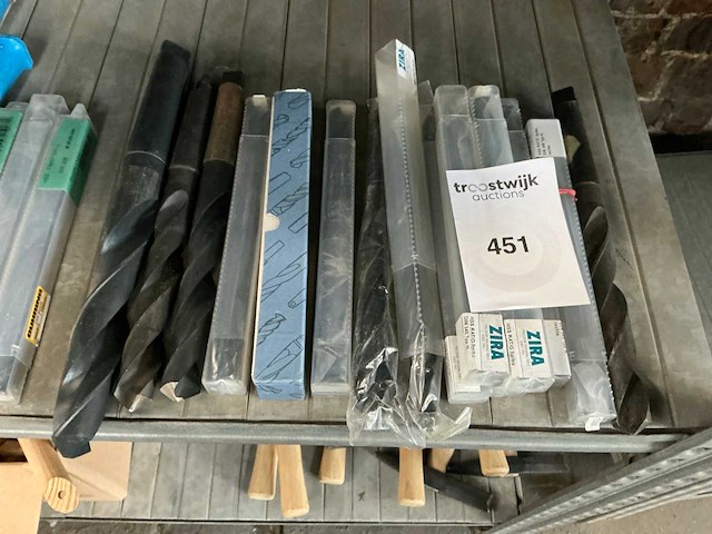 Grote partij metaalboren - afbeelding 2 van  4