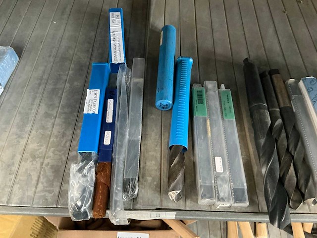 Grote partij metaalboren - afbeelding 3 van  4