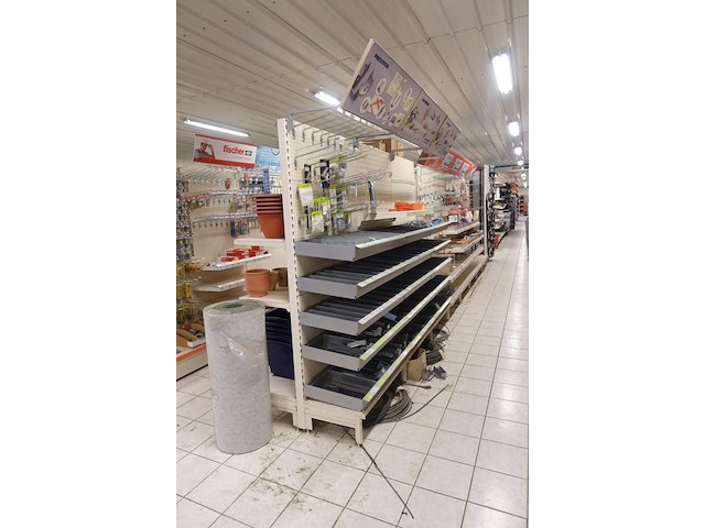 Grote partij metalen winkelrekken - afbeelding 4 van  10