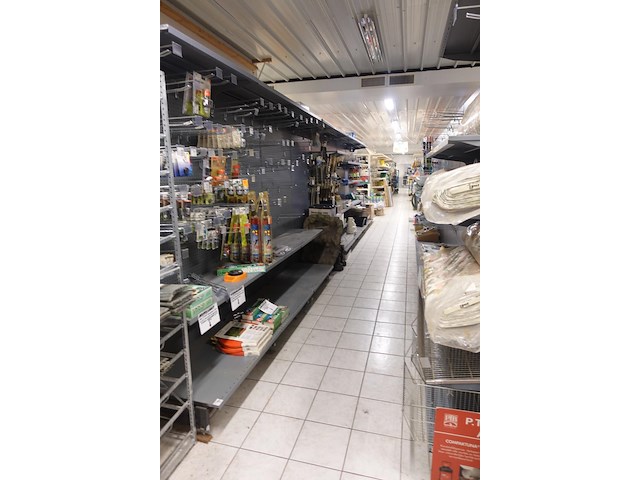 Grote partij metalen winkelrekken - afbeelding 8 van  10