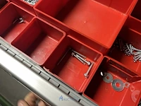 Grote partij metrische en zelftappende schroeven - afbeelding 127 van  202