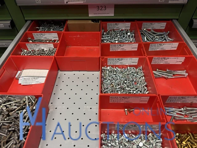 Grote partij metrische zeskantbouten - afbeelding 2 van  232