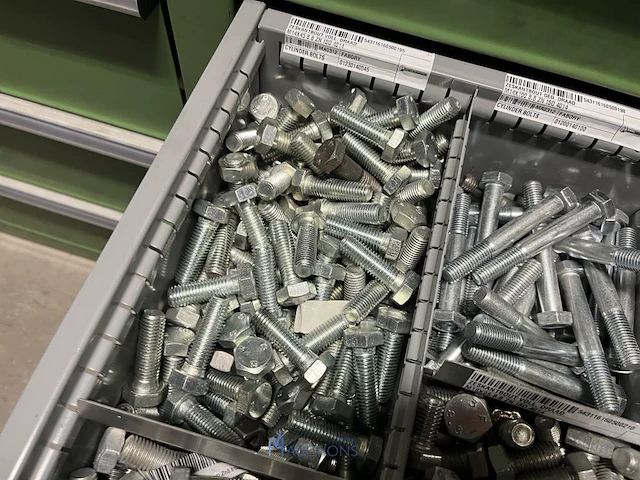Grote partij metrische zeskantbouten - afbeelding 39 van  232
