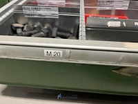 Grote partij metrische zeskantbouten - afbeelding 88 van  232