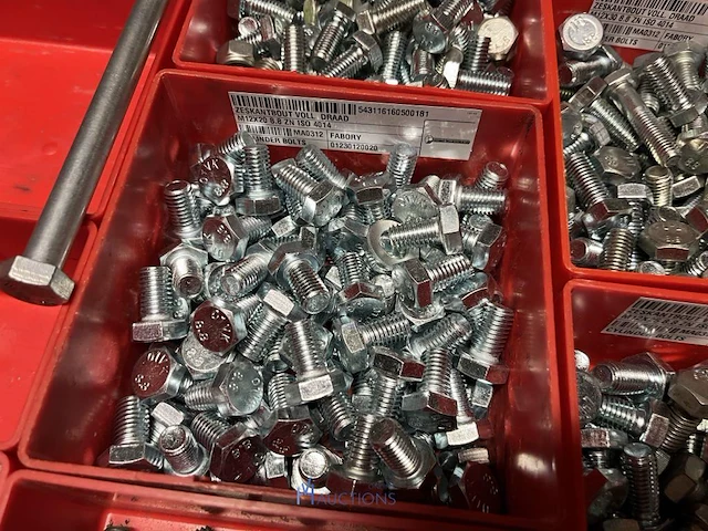 Grote partij metrische zeskantbouten - afbeelding 226 van  232