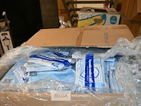 Grote partij mondmaskers - afbeelding 5 van  6