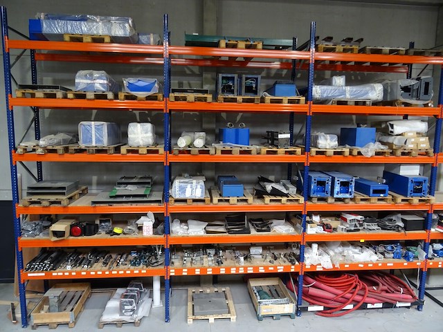 Grote partij montage onderdelen slagbomen - afbeelding 1 van  35