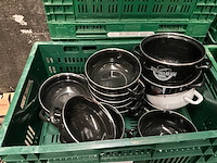 Grote partij mosselkommen en deksels - afbeelding 4 van  8