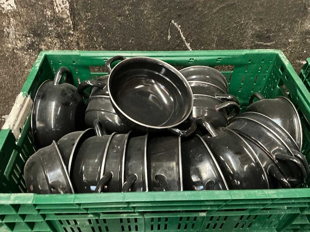 Grote partij mosselkommen en deksels - afbeelding 5 van  8