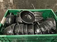 Grote partij mosselkommen en deksels - afbeelding 5 van  8