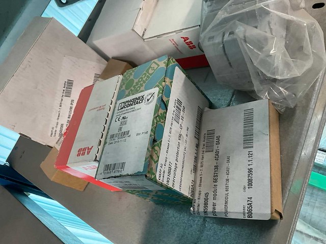 Grote partij onderdelen knapp - afbeelding 7 van  36