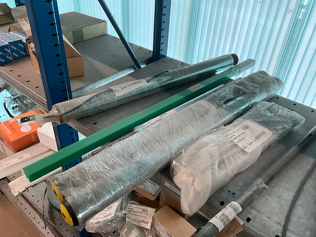 Grote partij onderdelen knapp - afbeelding 10 van  36