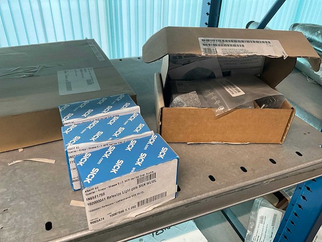 Grote partij onderdelen knapp - afbeelding 34 van  36