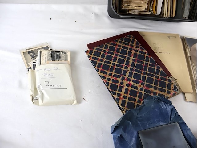 Grote partij oude foto's - afbeelding 5 van  7