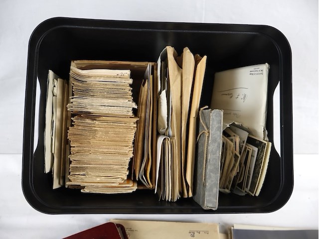 Grote partij oude foto's - afbeelding 7 van  7