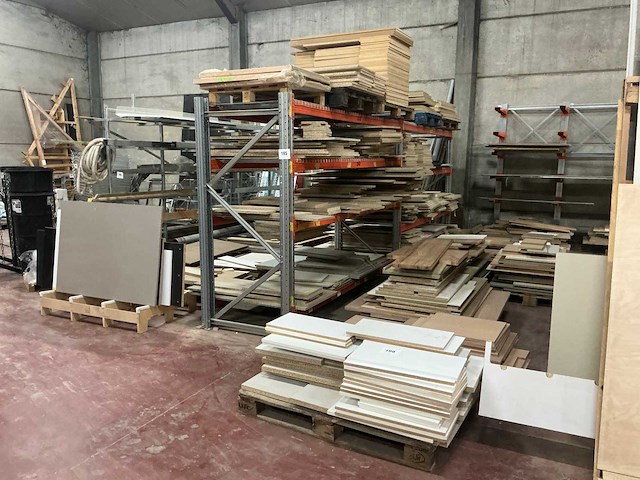 Grote partij plaatmateriaal en restanten - afbeelding 1 van  26
