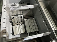 Grote partij pneumatische cilinders en toebehoren - afbeelding 83 van  204