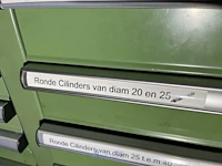Grote partij pneumatische cilinders en toebehoren - afbeelding 133 van  204