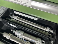 Grote partij pneumatische cilinders en toebehoren - afbeelding 147 van  204