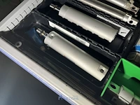 Grote partij pneumatische cilinders en toebehoren - afbeelding 152 van  204