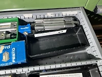 Grote partij pneumatische cilinders en toebehoren - afbeelding 162 van  204
