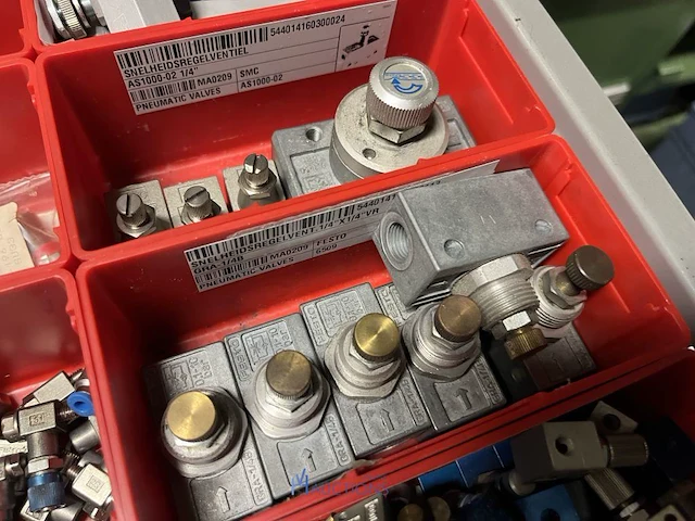 Grote partij pneumatische koppelingen, slangen en armaturen - afbeelding 4 van  191