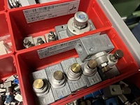 Grote partij pneumatische koppelingen, slangen en armaturen - afbeelding 4 van  191