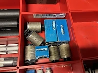 Grote partij pneumatische koppelingen, slangen en armaturen - afbeelding 45 van  191